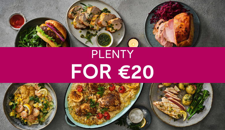 Images of chicken, beef & pork that are on offer at either 3 for €10 or 7 selected products on offer for a reduced price.