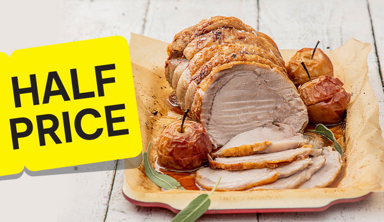 Images of chicken, beef & pork that are on offer at either 3 for €10 or 7 selected products on offer for a reduced price.