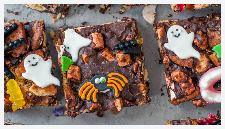 An advertisement for halloween