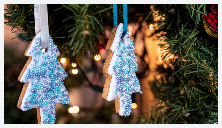 Christmas drinks and snacks click through